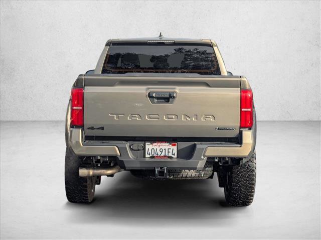 Used 2025 Toyota Tacoma TRD Off-Road image 7