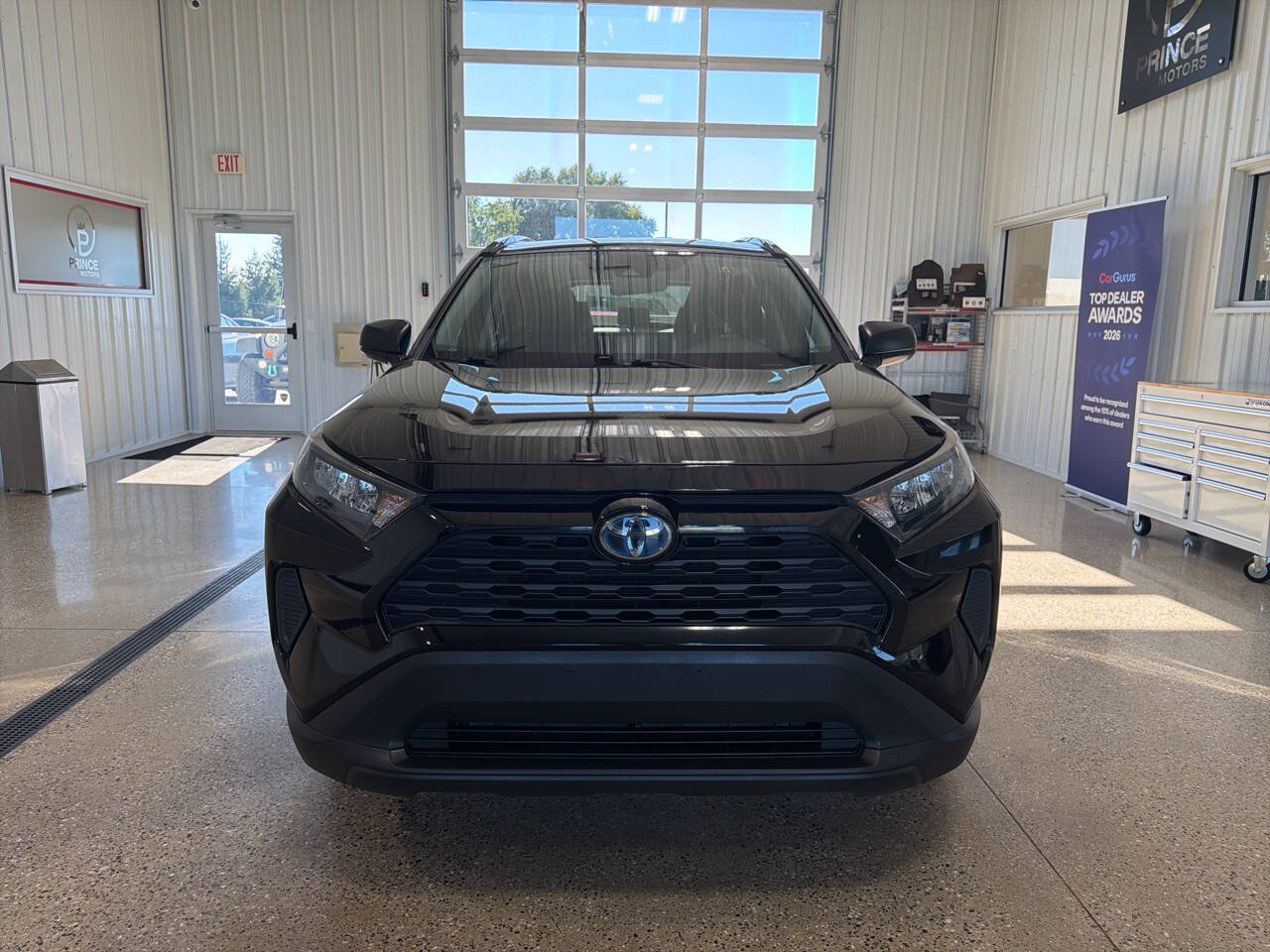 Used 2022 Toyota RAV4 LE AWD/4WD image 7