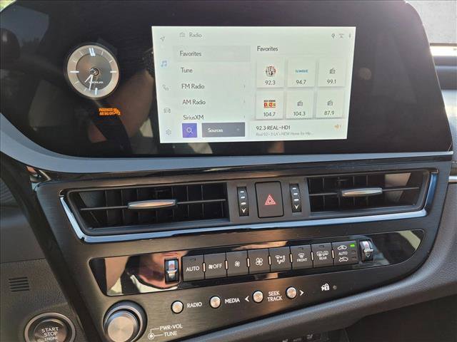 Used 2023 Lexus ES 350 w/ Premium Package FWD image 12
