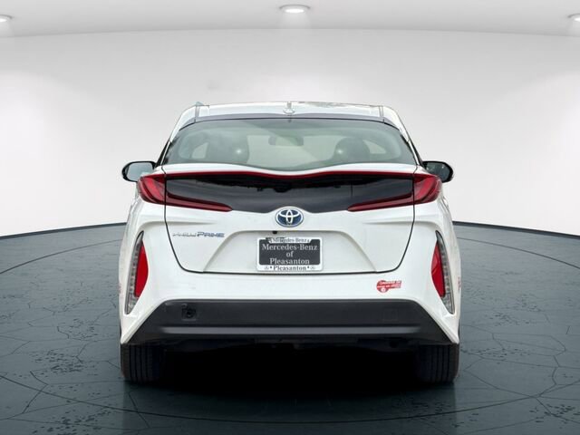 Used 2017 Toyota Prius Prime image 6