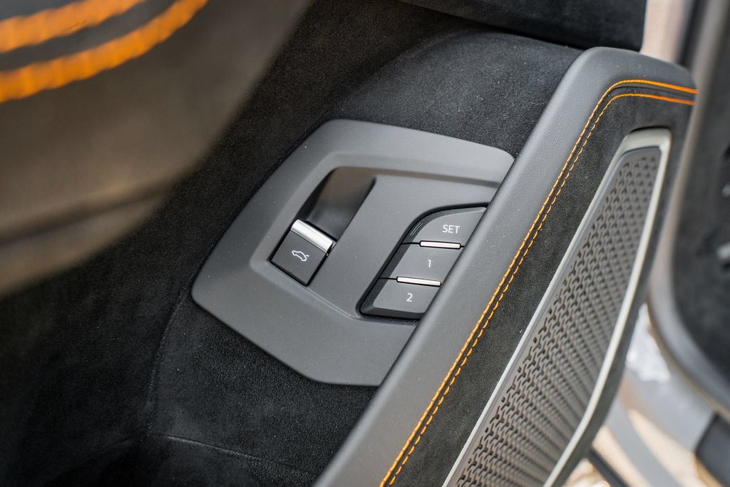 Used 2024 Lamborghini Urus Performante AWD/4WD image 22
