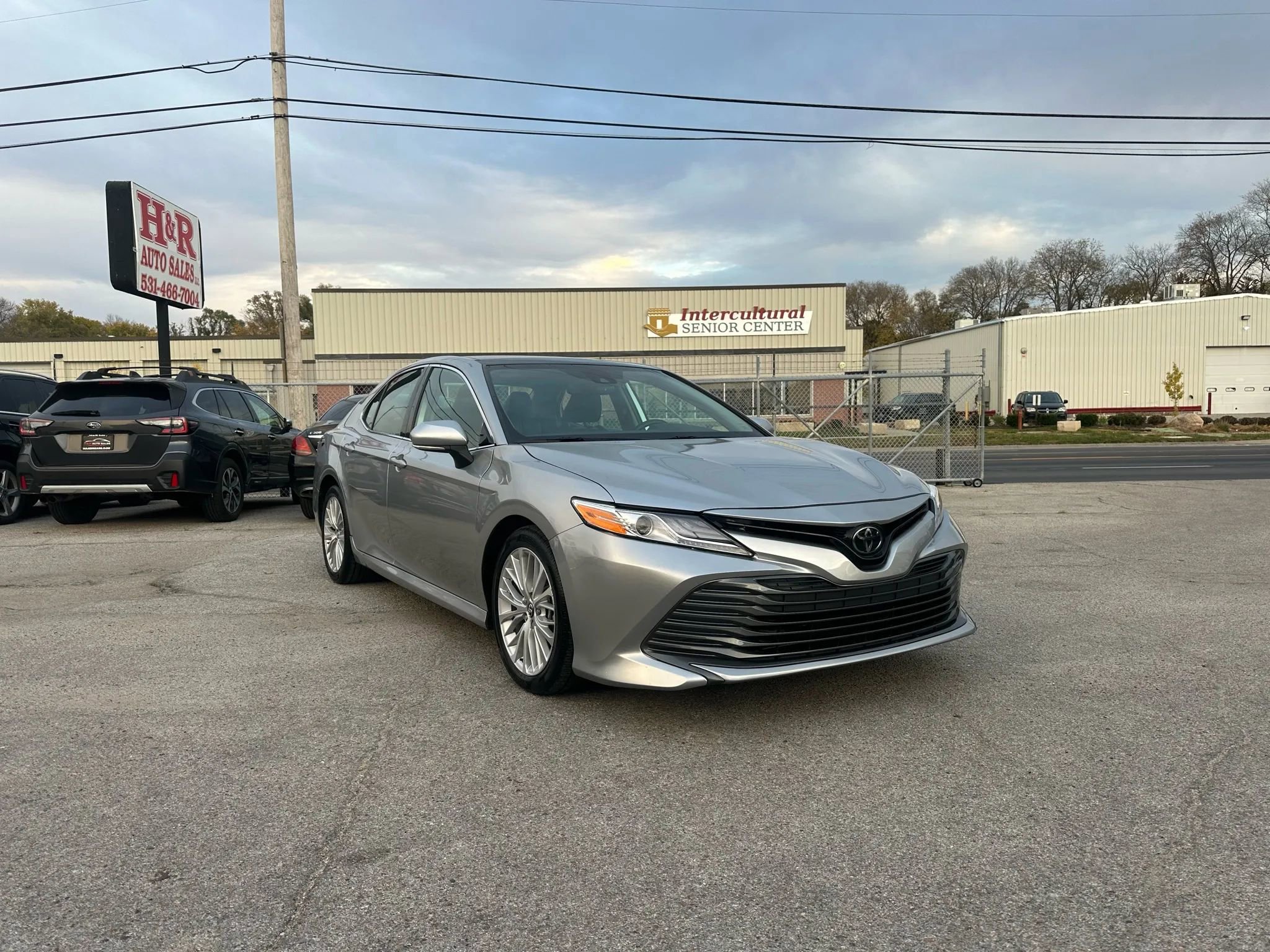 Used 2019 Toyota Camry XLE image 7