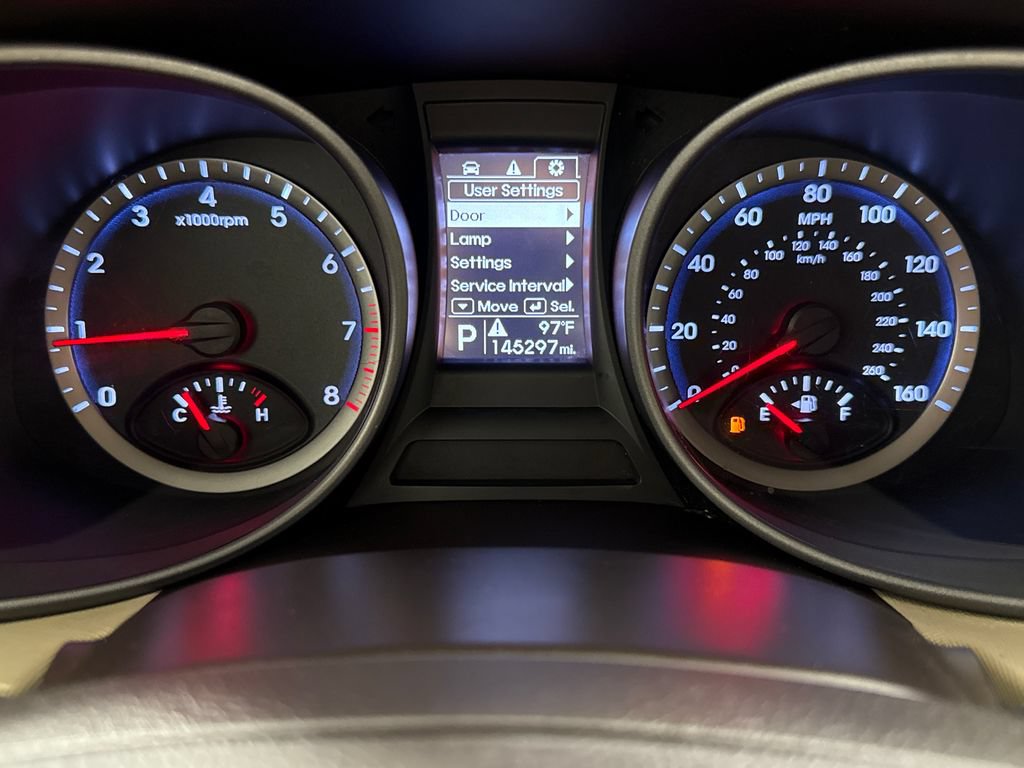 Used 2015 Hyundai Santa Fe Sport FWD image 15