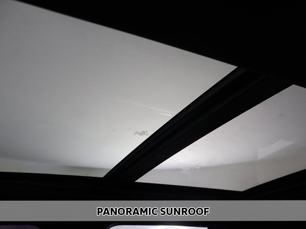 Used 2022 Ford Expedition Limited image 4