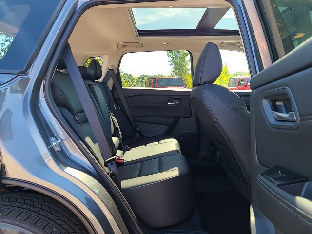 New 2026 Nissan Rogue Dark Armor AWD/4WD image 28