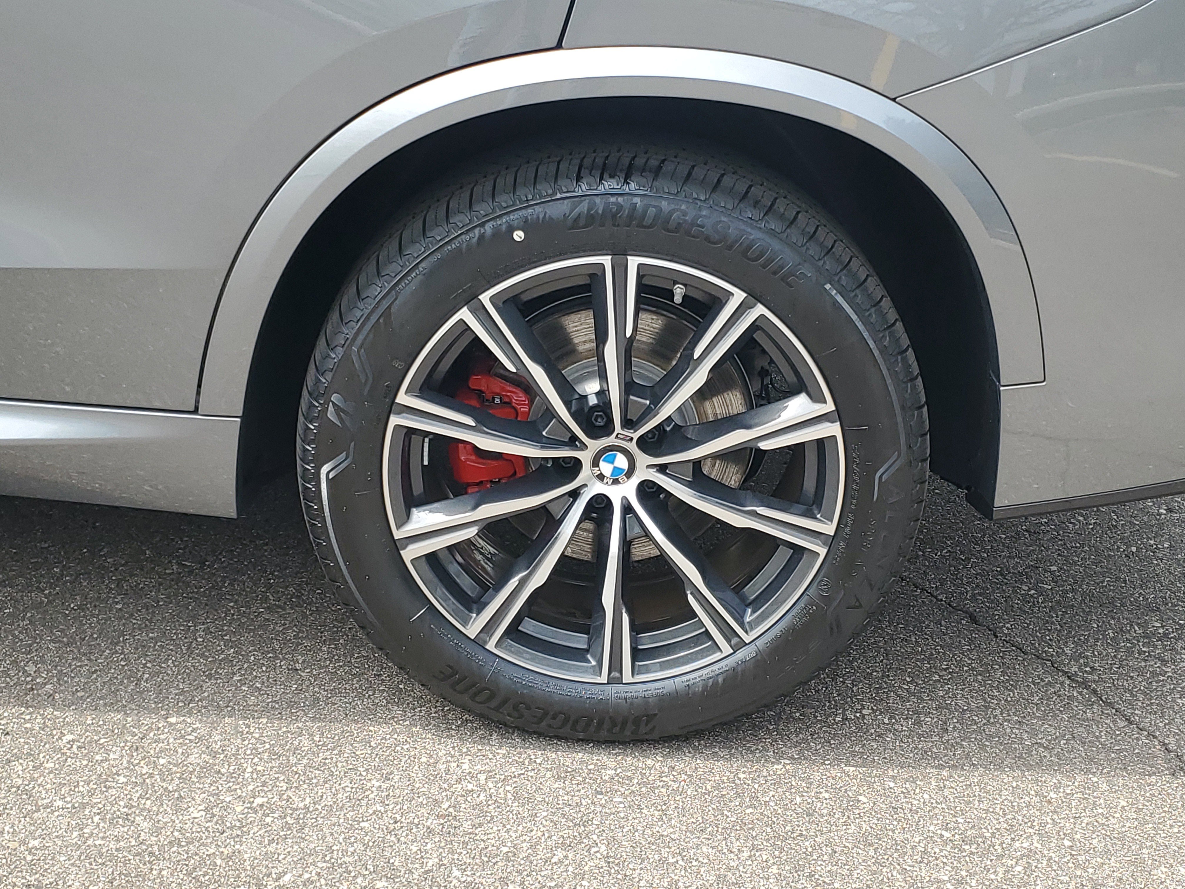 New 2026 BMW X5 xDrive40i w/ M Sport Package AWD/4WD image 28