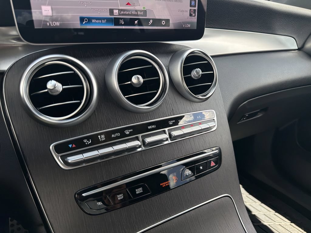 Used 2021 Mercedes-Benz GLC 300 4MATIC image 26