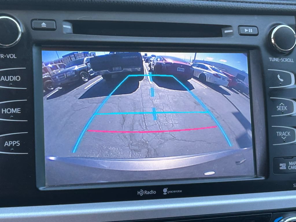 Used 2014 Toyota Highlander XLE AWD/4WD image 15