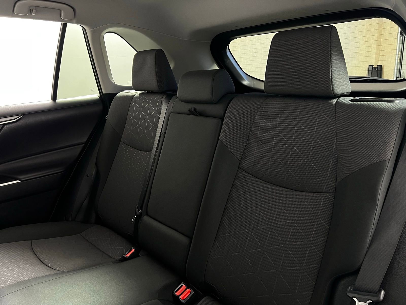 Used 2024 Toyota RAV4 XLE FWD image 22