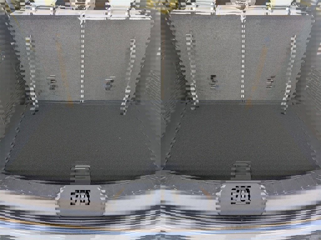 New 2026 Ford Explorer Active w/ Active Comfort Package image 7