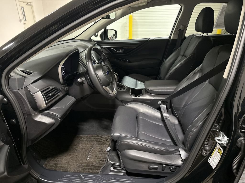 Used 2023 Subaru Outback Limited AWD/4WD image 19