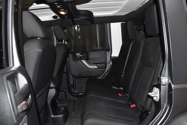 Used 2018 Jeep Wrangler Unlimited Sport S image 16