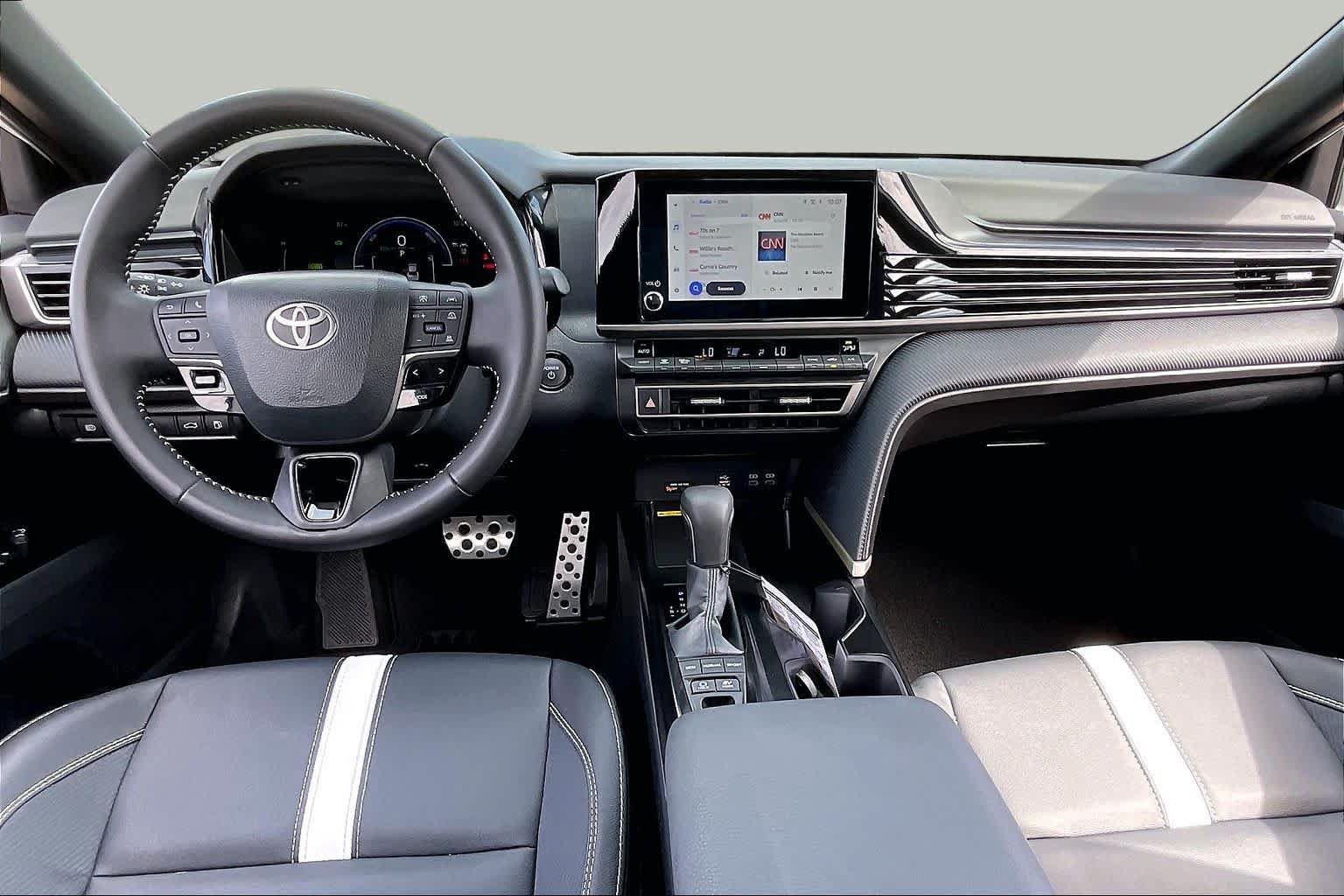 Used 2026 Toyota Camry Hybrid w/ Convenience Package FWD image 14