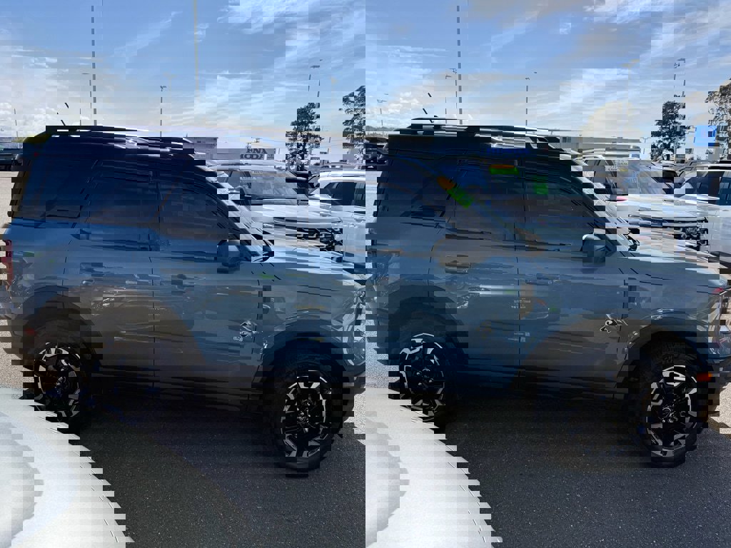 Used 2022 Ford Bronco Sport Outer Banks w/ Tech Package AWD/4WD image 3