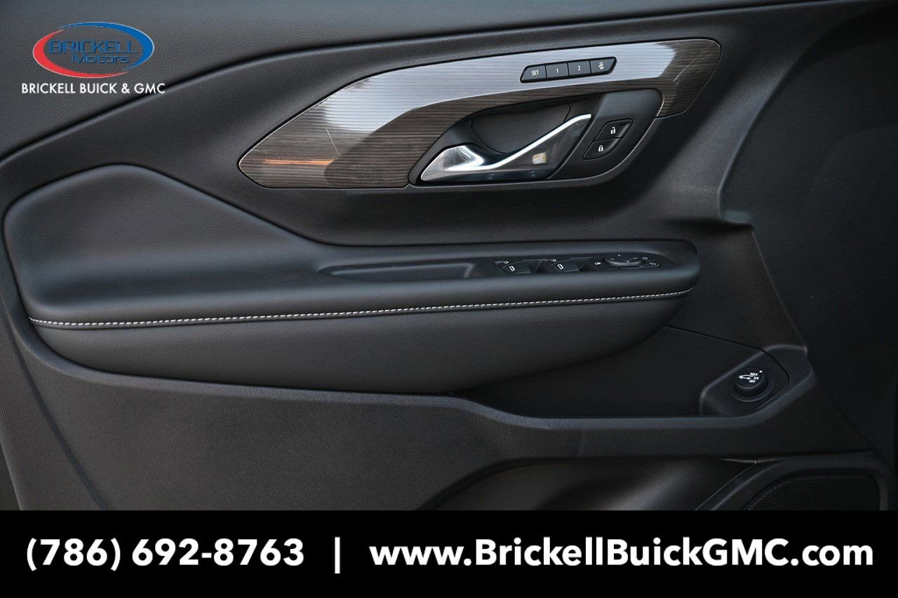 New 2024 GMC Terrain Denali w/ Denali Premium Package image 23