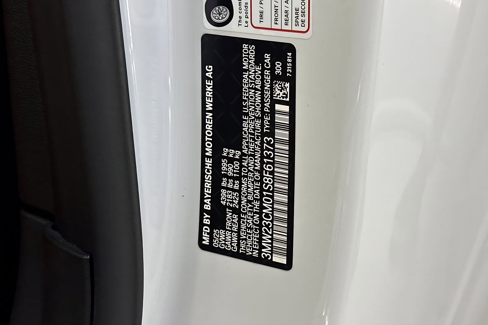 Used 2025 BMW 230i Coupe w/ Convenience Package RWD image 21