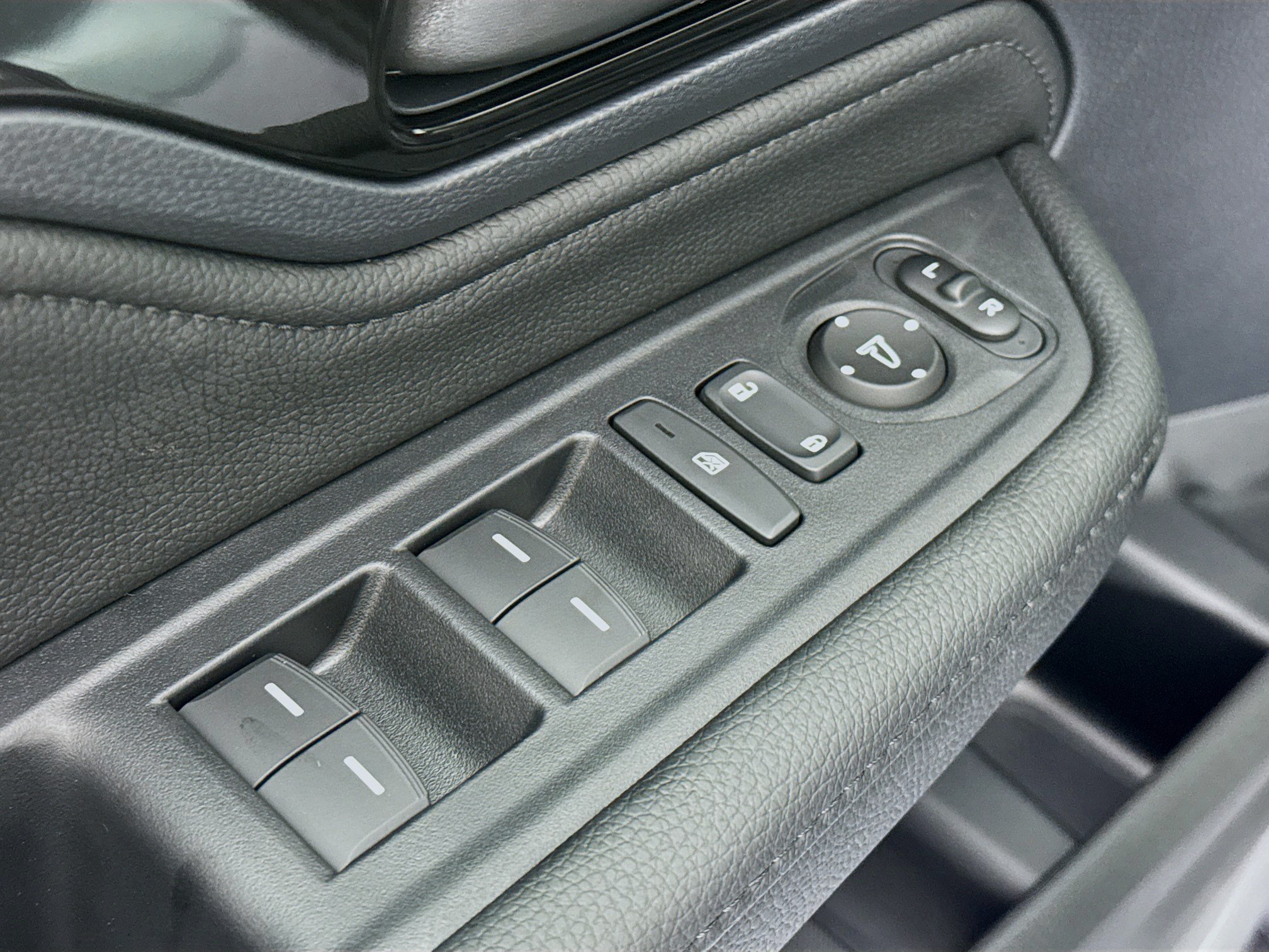 New 2026 Honda Odyssey Touring image 18