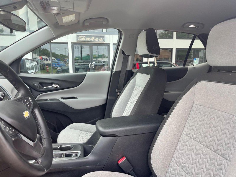 Used 2024 Chevrolet Equinox LT w/ Driver Convenience Package AWD/4WD image 9