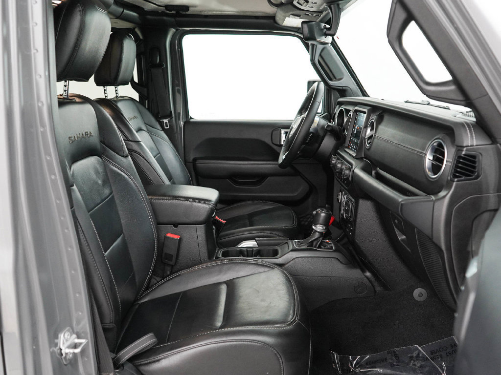 Used 2019 Jeep Wrangler Unlimited Sahara AWD/4WD image 11