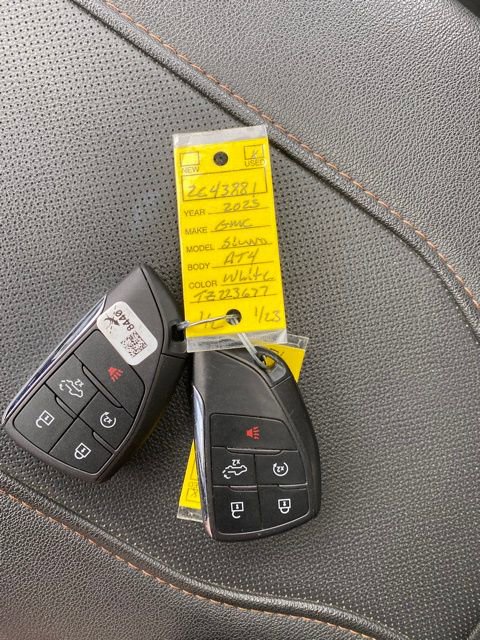 Used 2023 GMC Sierra 1500 AT4 w/ AT4 Premium Package image 23