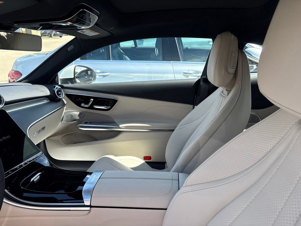 Certified 2026 Mercedes-Benz CLE 300 4MATIC Coupe image 10