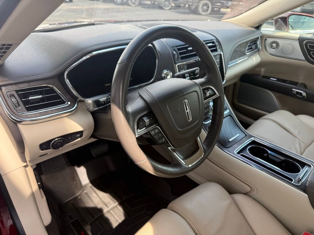 Used 2019 Lincoln Continental Reserve FWD image 12