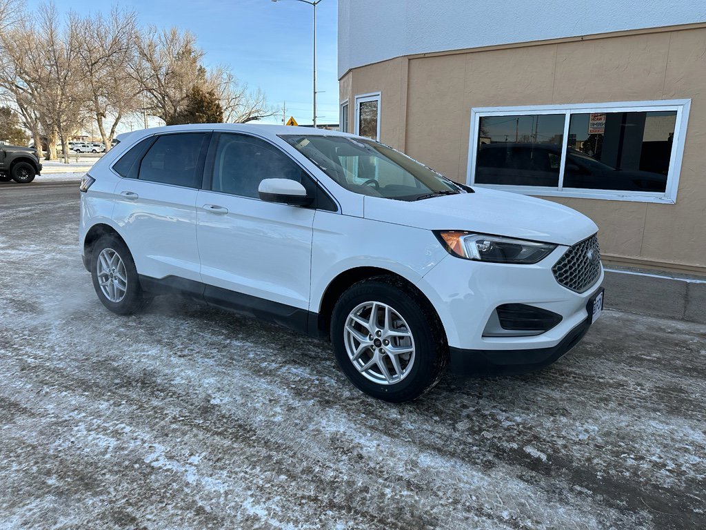 Used 2023 Ford Edge SEL image 5