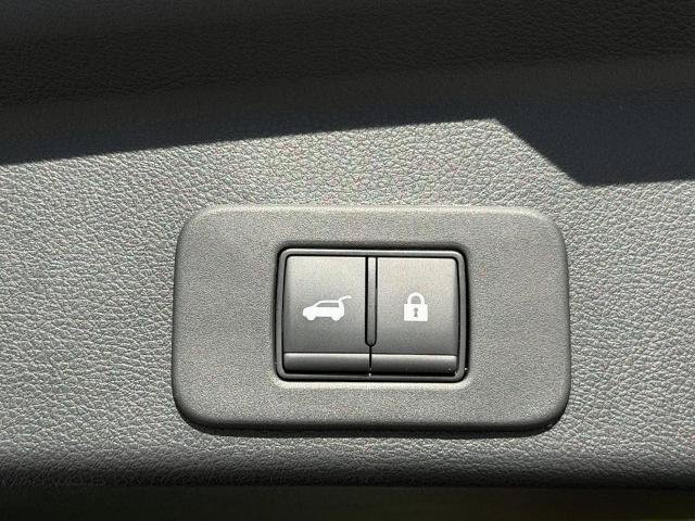 Certified 2025 Nissan Murano SV AWD/4WD image 26