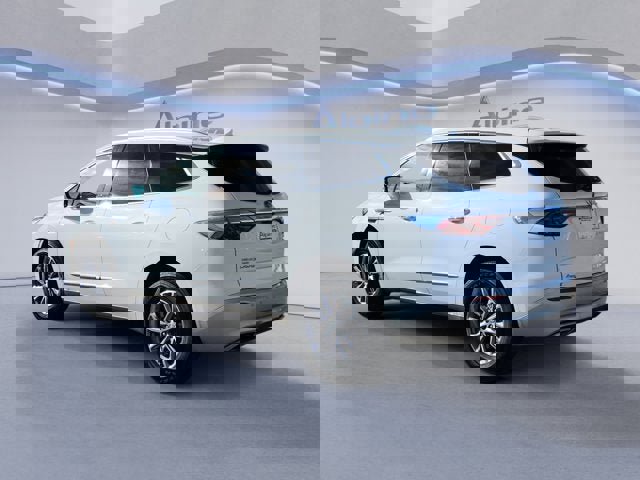 Used 2024 Buick Enclave Premium image 3