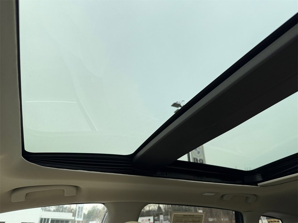 Used 2017 Nissan Murano Platinum w/ Platinum Technology Package image 34