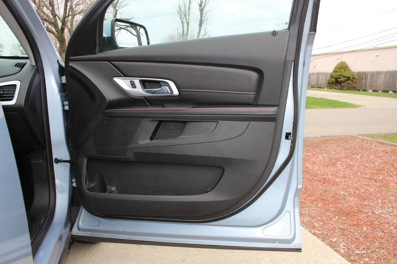 Used 2015 GMC Terrain SLE image 33