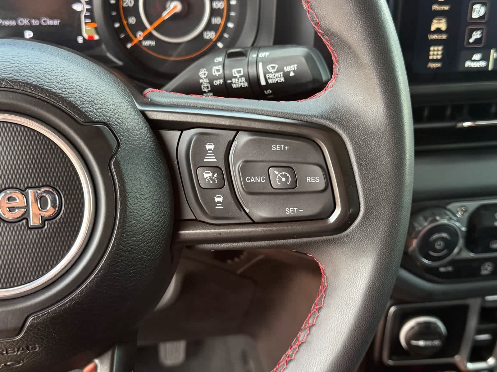 Used 2024 Jeep Wrangler Unlimited Rubicon AWD/4WD image 18
