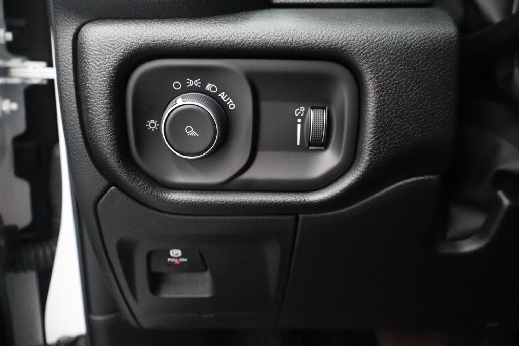 Used 2026 RAM 1500 Tradesman AWD/4WD image 11