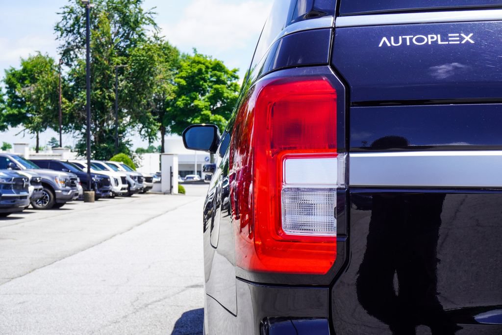 Used 2024 Ford Expedition Max XLT AWD/4WD image 36