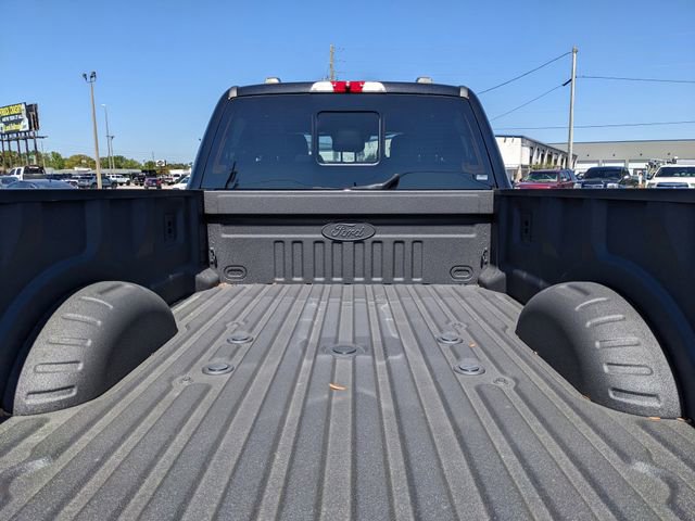 Used 2025 Ford F450 Platinum w/ FX4 Off-Road Package image 12