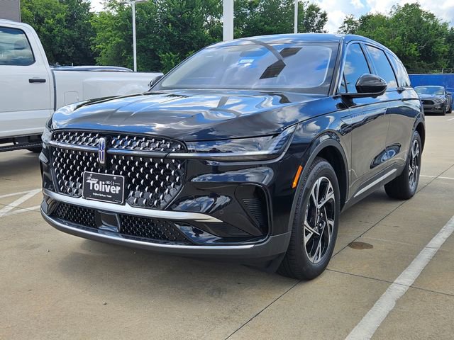 New 2026 Lincoln Nautilus Premier AWD/4WD image 2