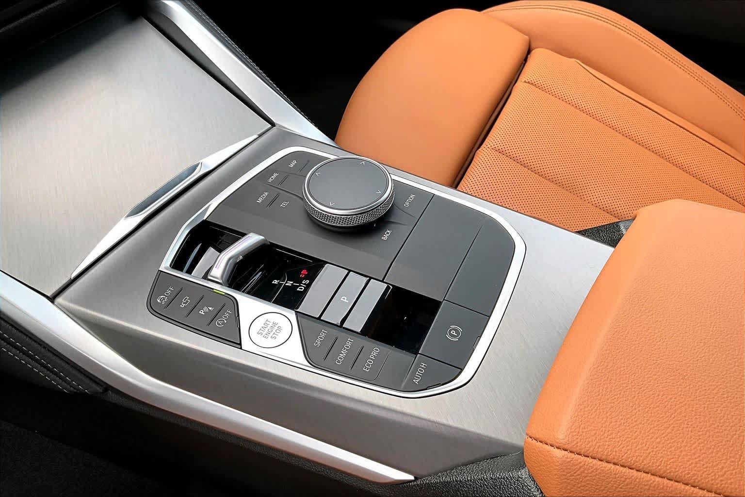 Used 2025 BMW M240i Coupe RWD image 16