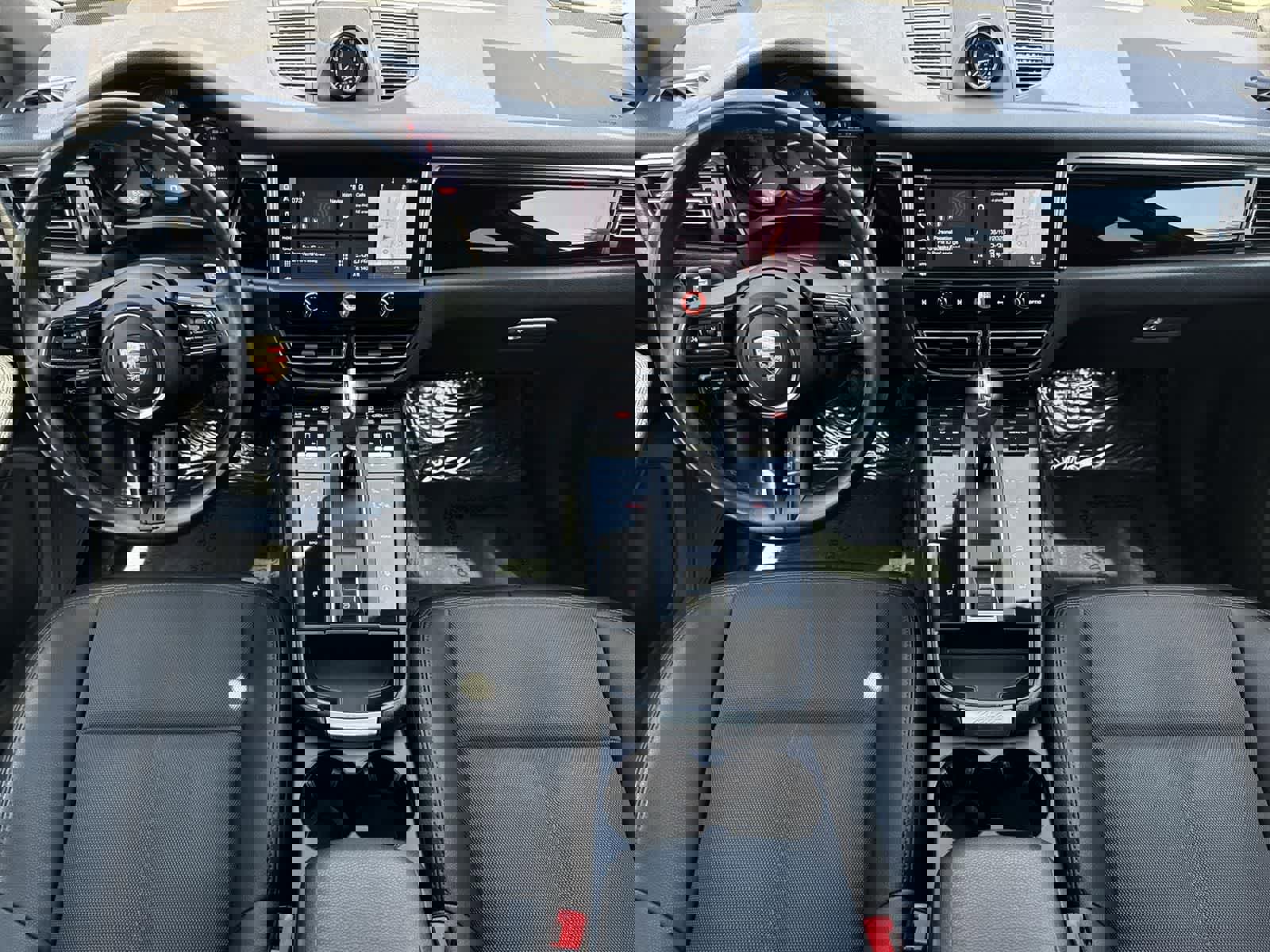 Used 2022 Porsche Macan image 9