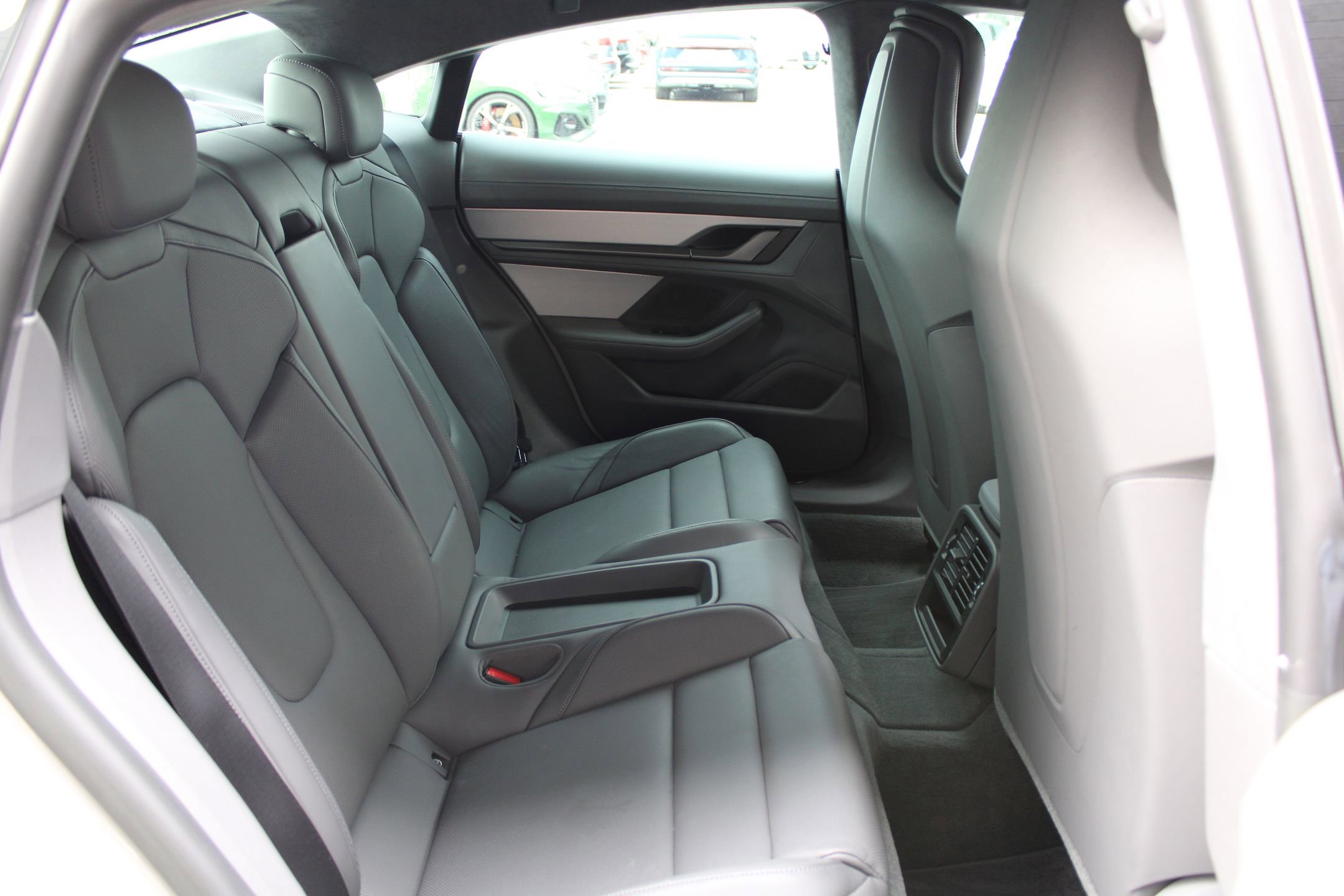 Used 2023 Porsche Taycan GTS image 24