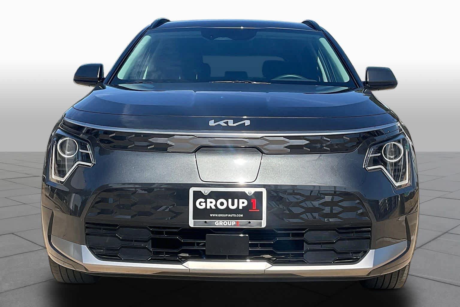Used 2023 Kia Niro Wind w/ Wind Preserve Package FWD image 3