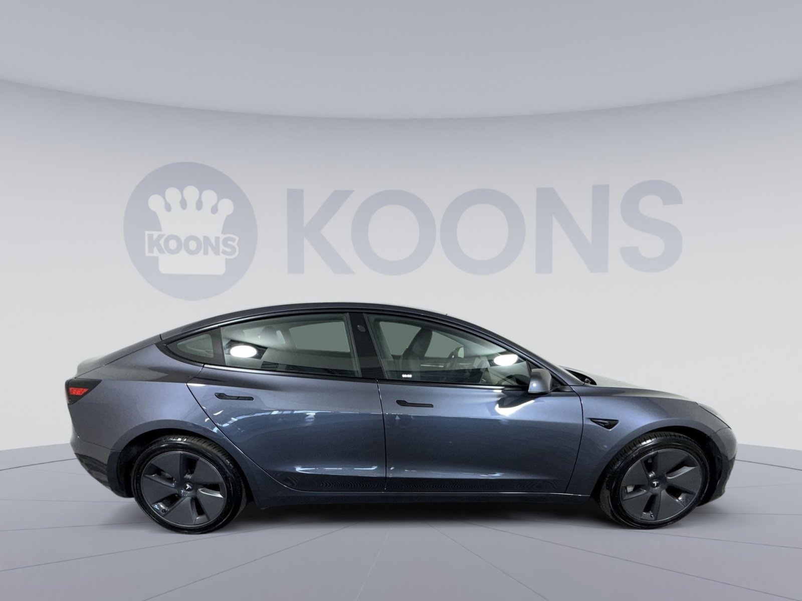 Used 2023 Tesla Model 3 Standard Range image 8