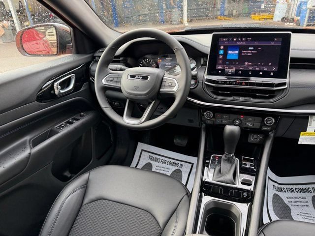 New 2026 Jeep Compass Latitude AWD/4WD image 31