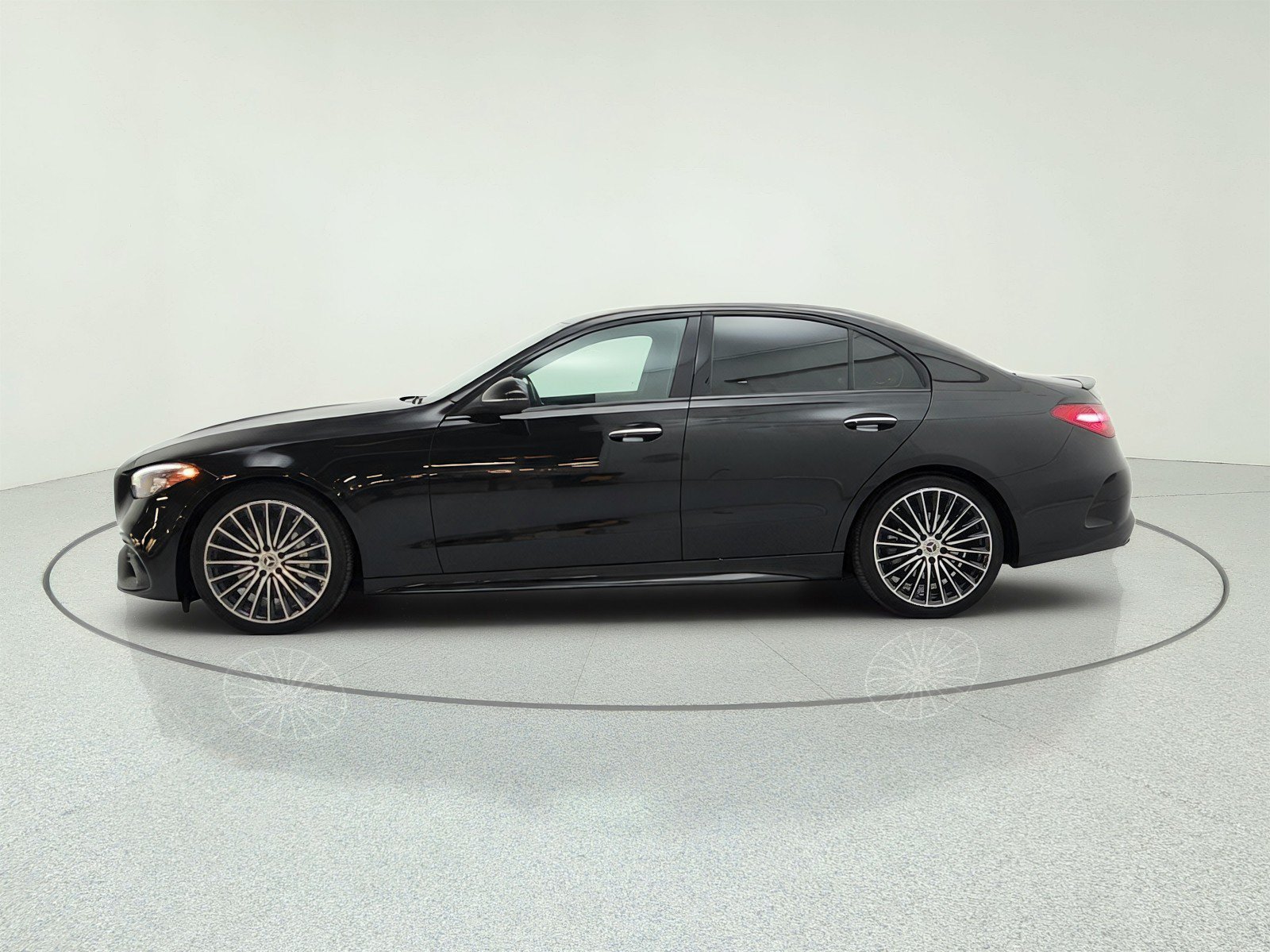 Used 2022 Mercedes-Benz C 300 Sedan image 8