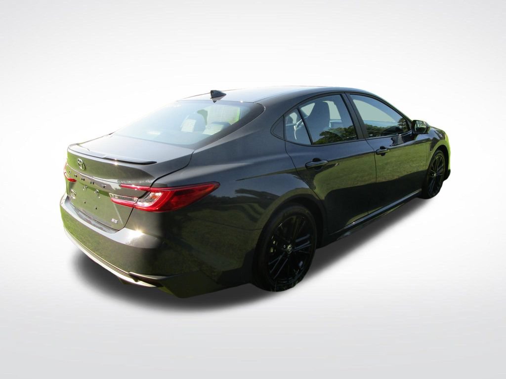 Used 2025 Toyota Camry SE FWD image 9