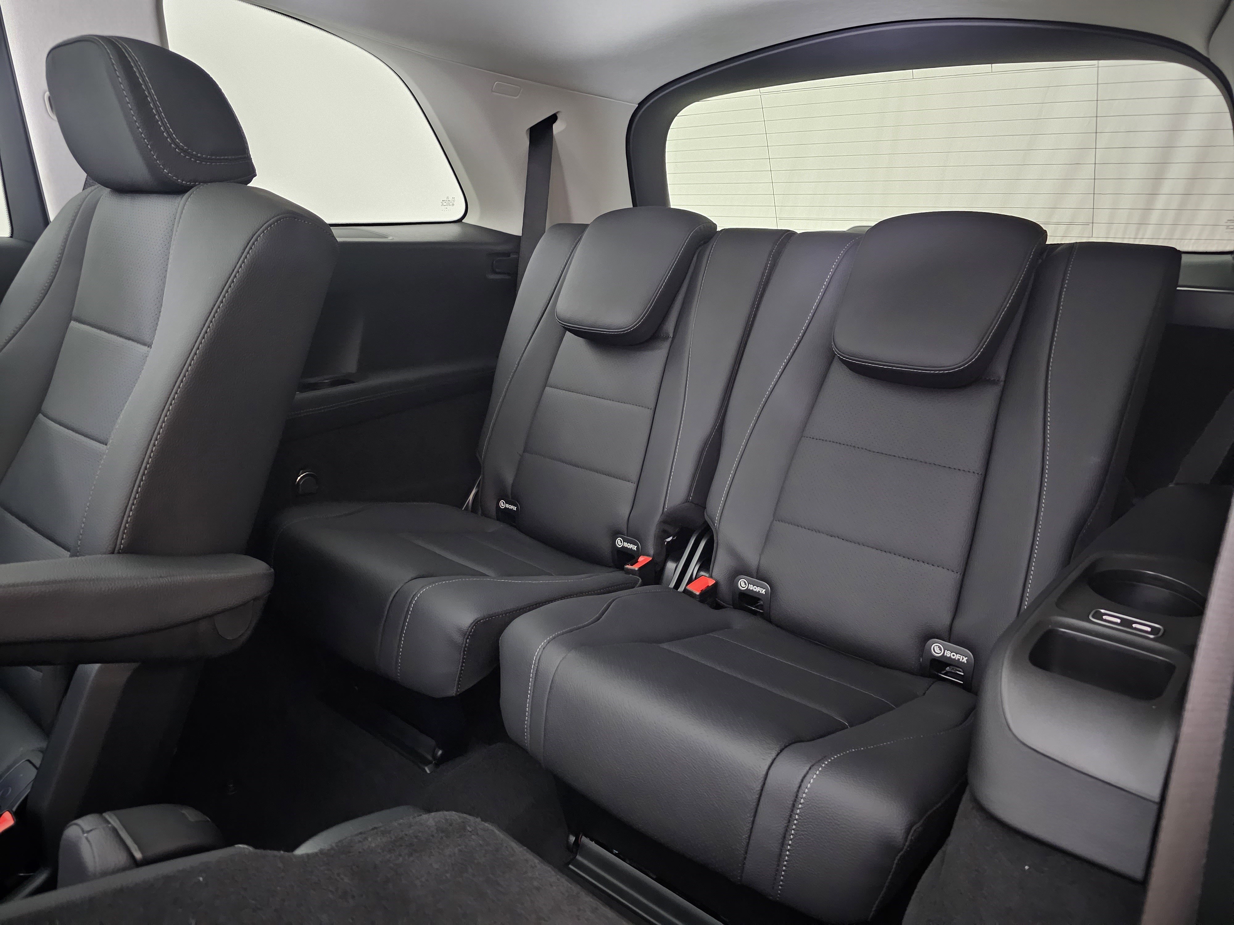 New 2026 Mercedes-Benz GLS 450 4MATIC image 18