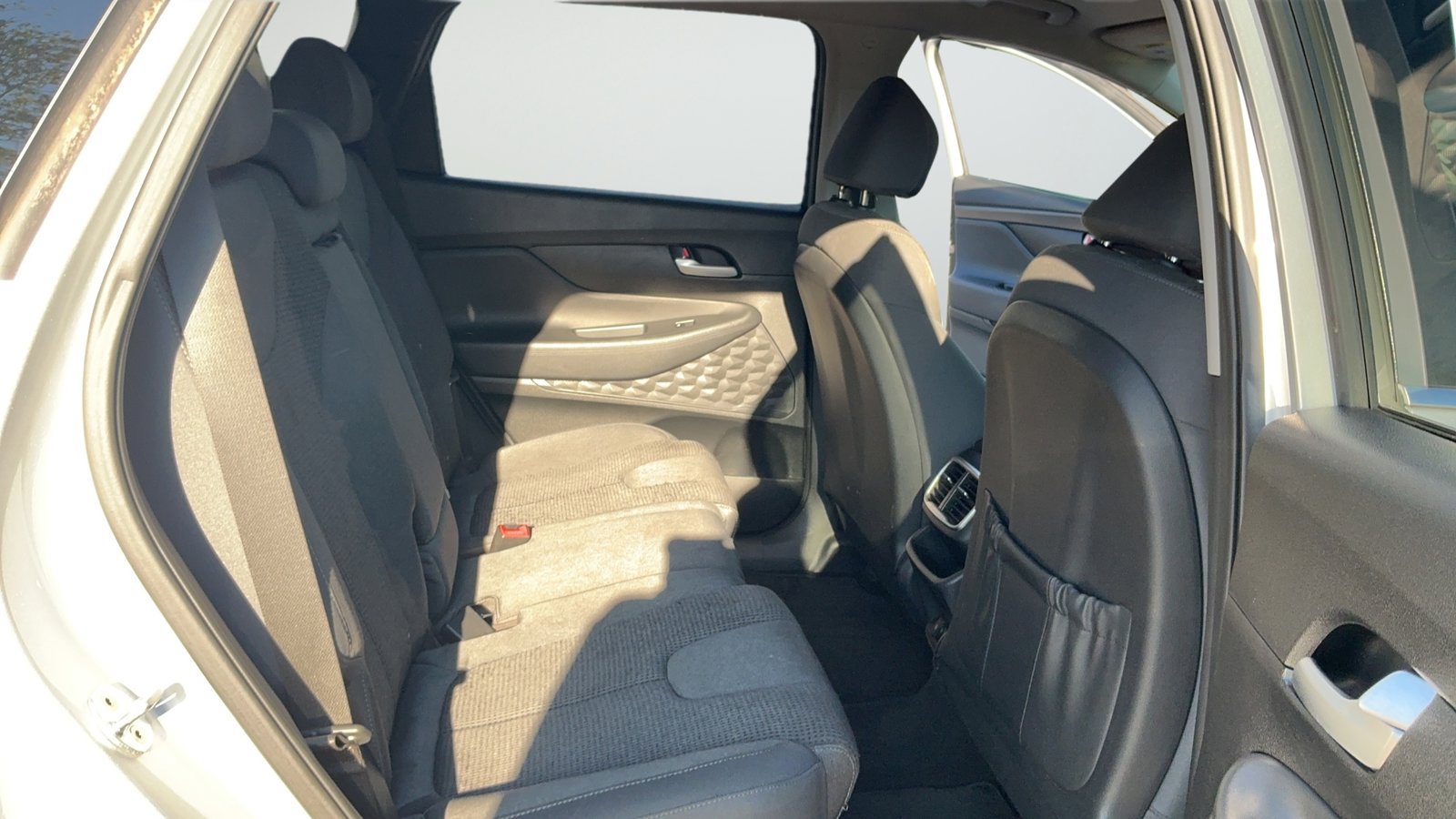Used 2019 Hyundai Santa Fe SE FWD image 40