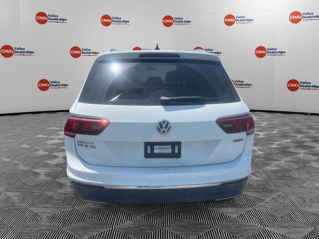Used 2020 Volkswagen Tiguan SEL w/ 3rd Row Seat Package AWD/4WD image 3