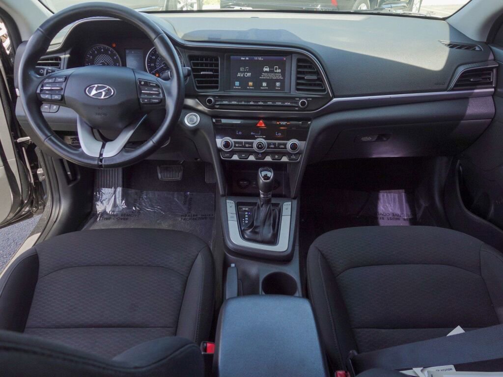 Used 2020 Hyundai Elantra Value Edition w/ Cargo Package (C1) FWD image 12