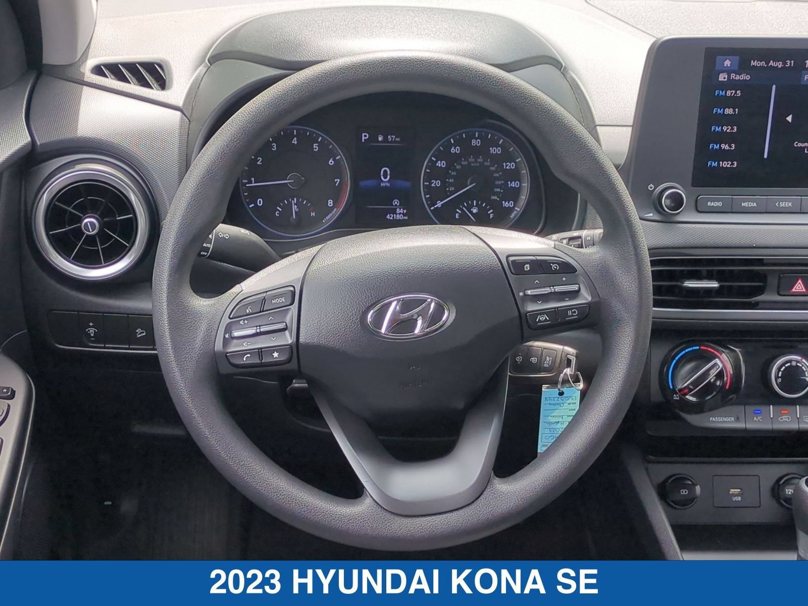 Used 2023 Hyundai Kona SE w/ Cargo Package AWD/4WD image 16