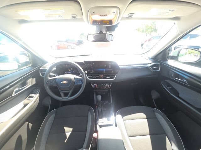 Used 2026 Chevrolet TrailBlazer LT AWD/4WD image 13